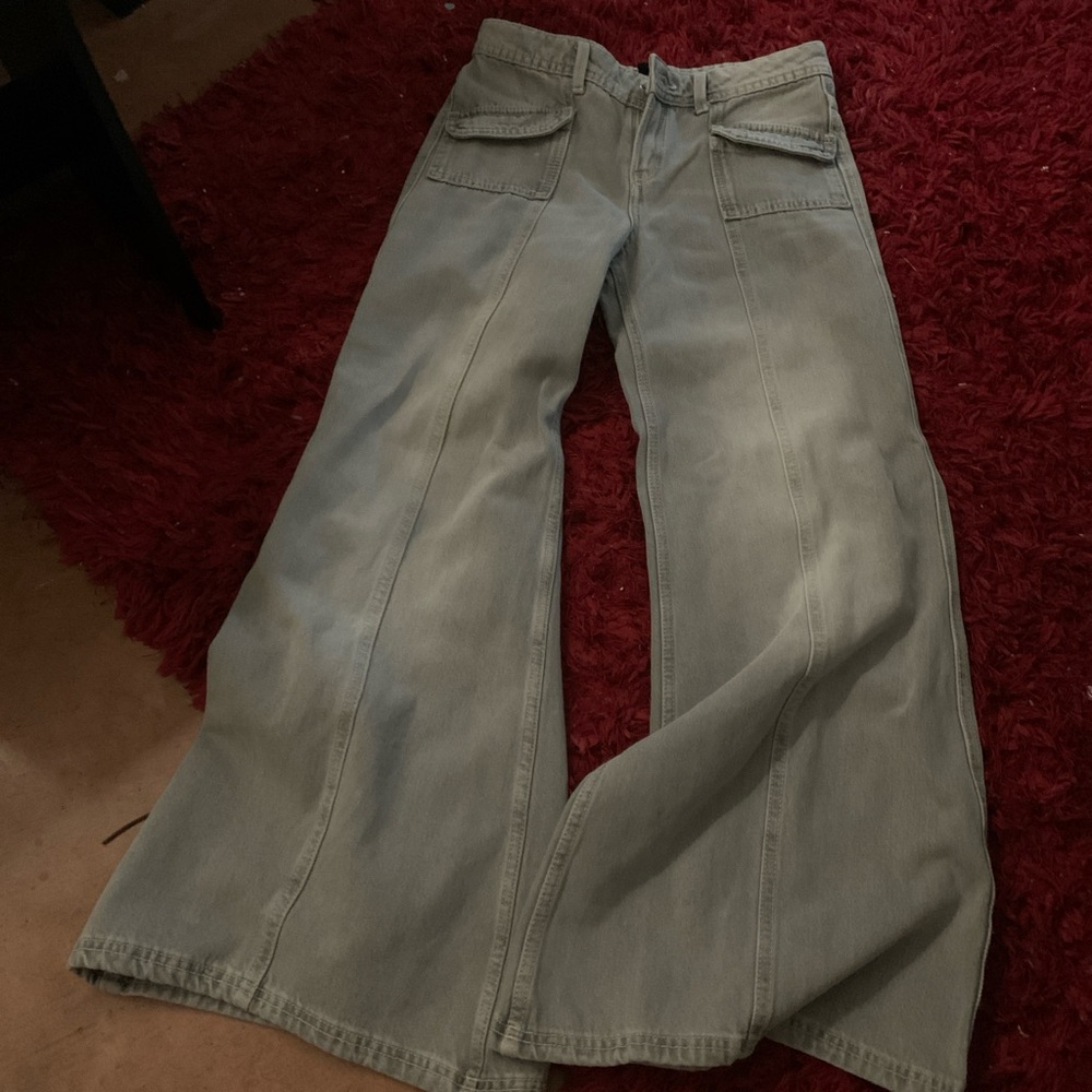 H&M Light Gray Flare Jeans